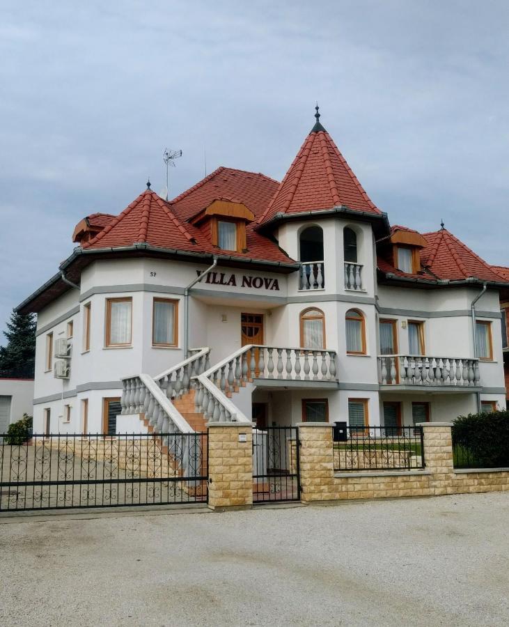 Villa Nova Хевиз Экстерьер фото