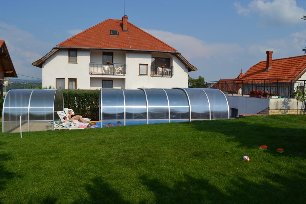 Villa Nova Хевиз Экстерьер фото