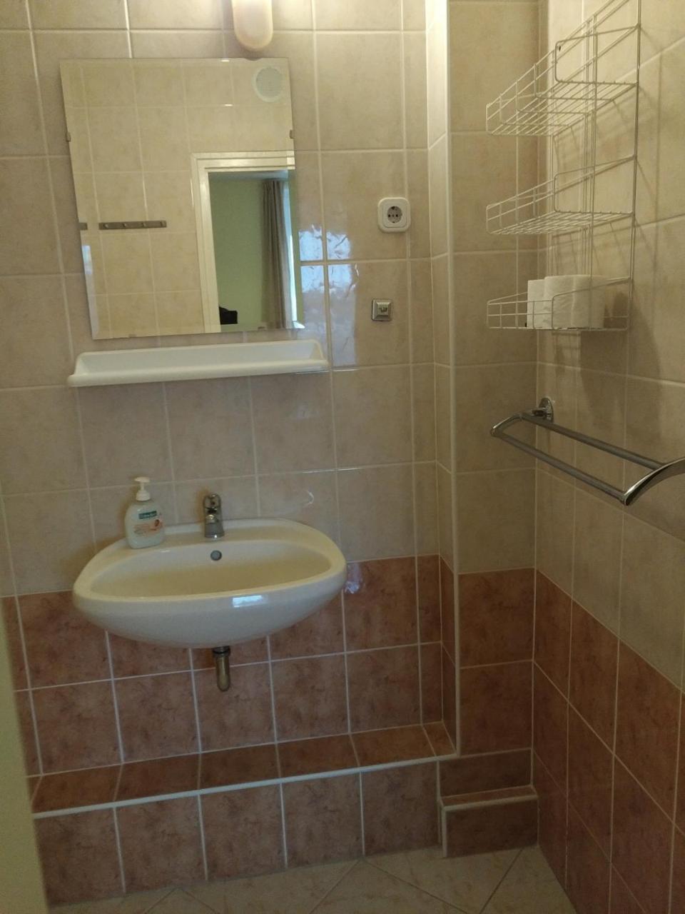 Villa Nova Хевиз Экстерьер фото