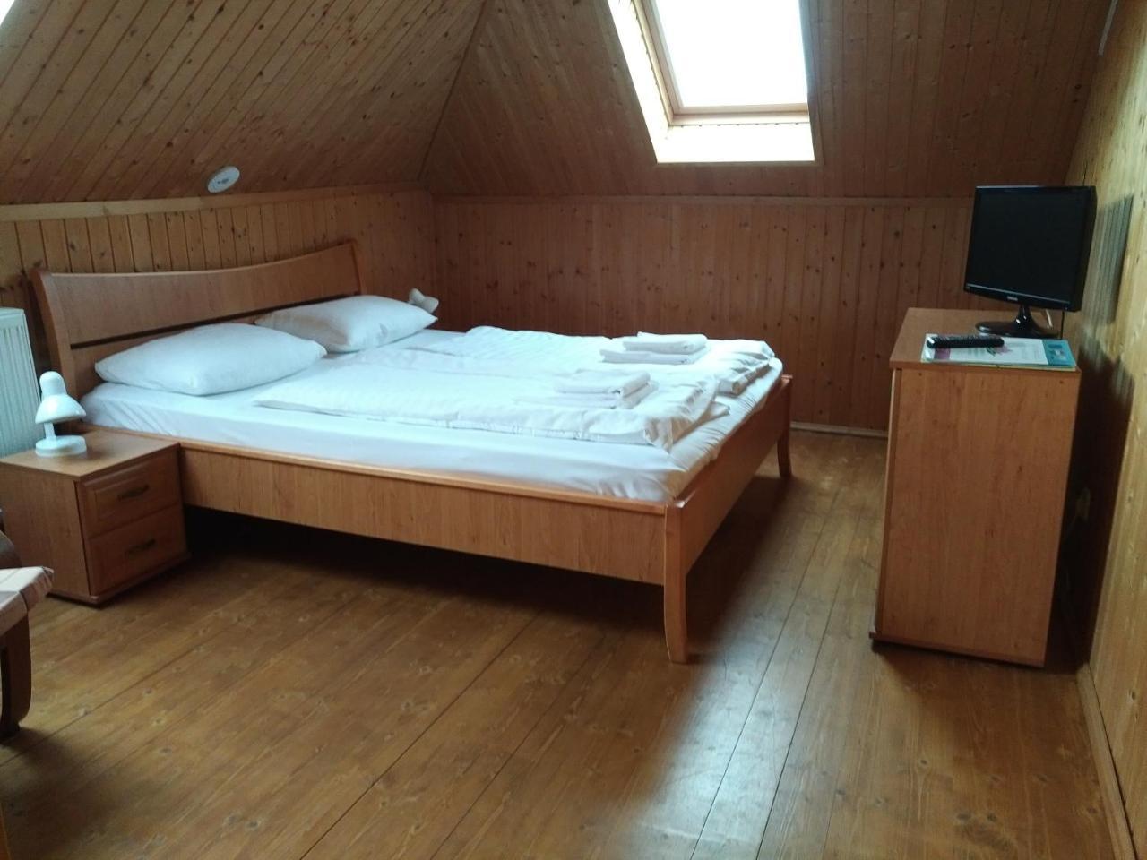Villa Nova Хевиз Экстерьер фото