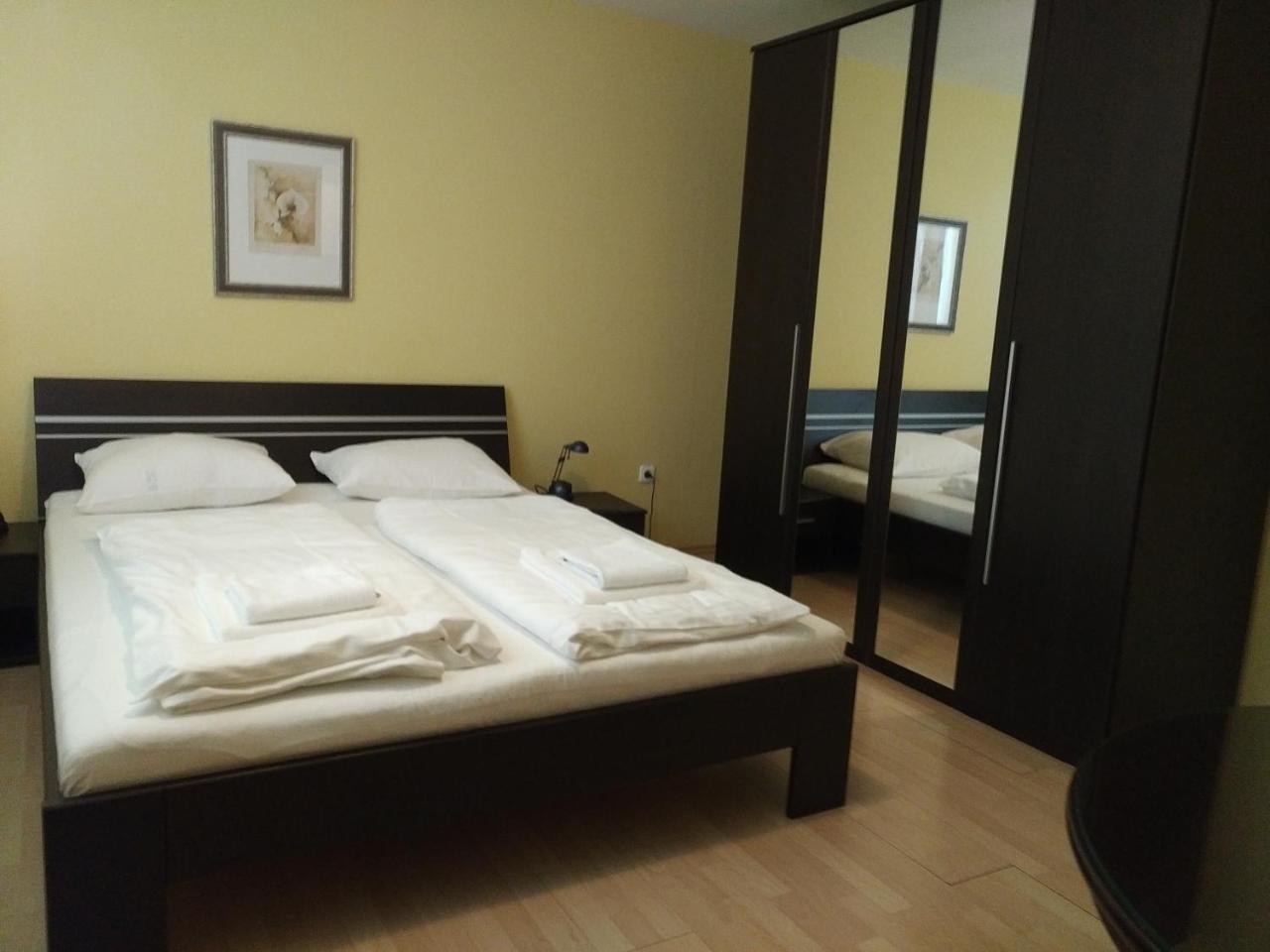 Villa Nova Хевиз Экстерьер фото